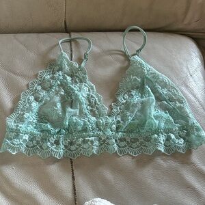 Honeydew Intimates Lace Bralette in Soft Green M